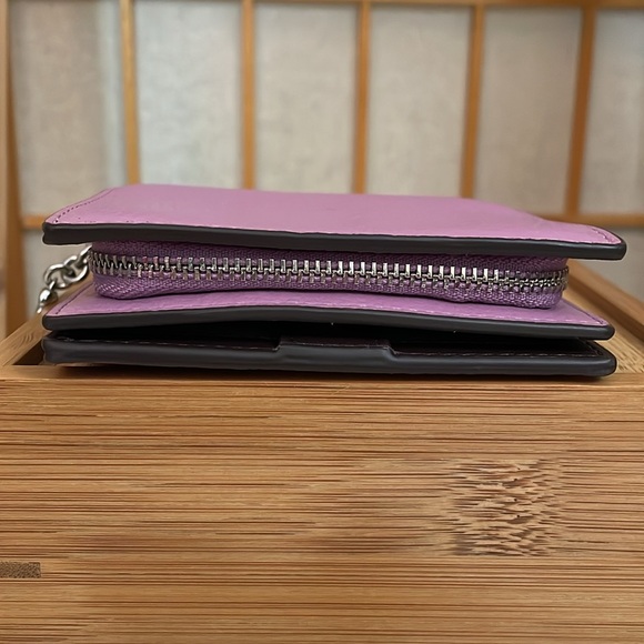 Coach Snap Wallet with Signature Canvas Interior in Silver/Iris NWT - Picture 8 of 14